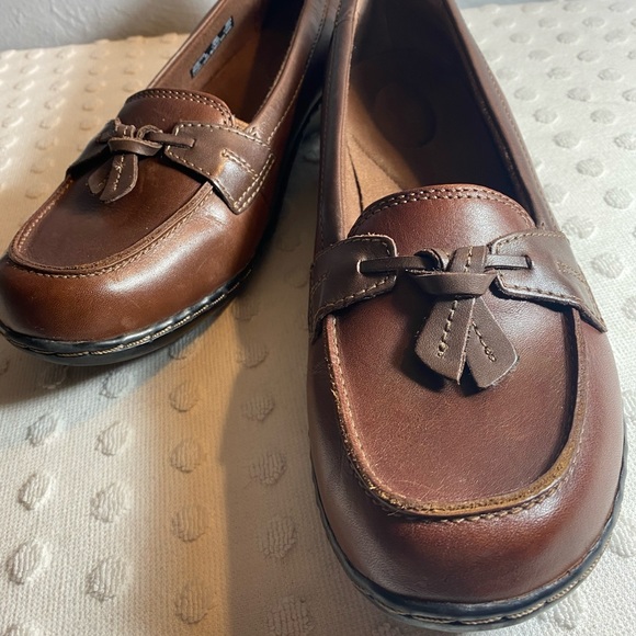 CLARKS COLLECTION Women's Brown Multi Leather Ashland Bubble Slip-On Loafers - Picture 13 of 16